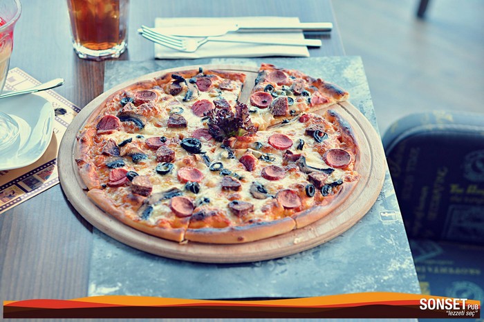 Sonset'de Hababam ve Diğer Muhteşem Pizza Çeşitleri Sizlerle &gt;&gt; Bursa