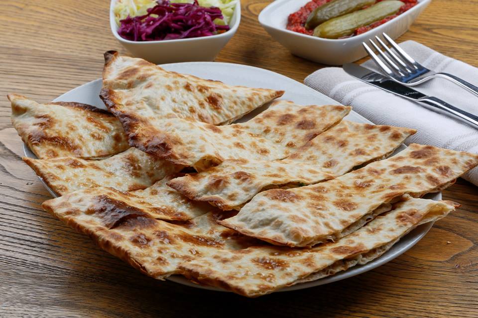 Yahyabey'den Spesiyal Bir Pide; Kastamonu Usulü Etli Ekmek >> Bursa Restaurants